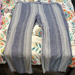 Old Navy Navy and White Striped Garment